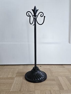 Black Cast Iron  Metal Decorative Stand Jewelry Key Wreath Display Holder
